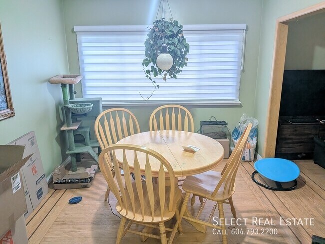 Photo du bâtiment - 45885 Henley Ave