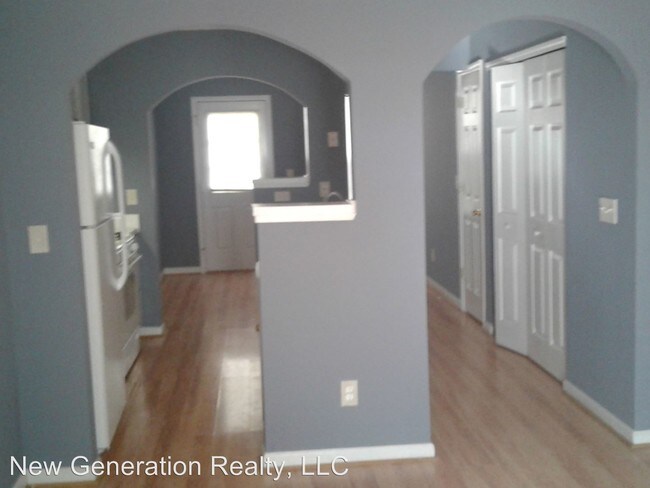 Building Photo - 138 Poplar Pointe Ter