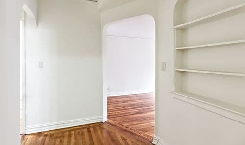 Building Photo - 145 E 22nd St