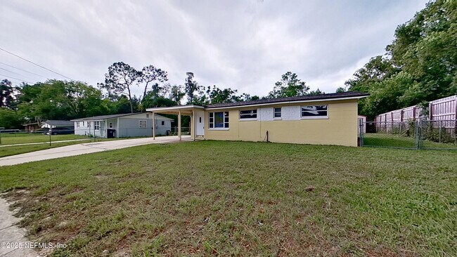 Foto del edificio - 165 Parkwood Dr W