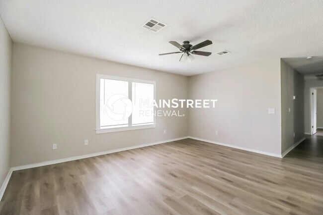 Foto del edificio - 3 Bedroom Pet-Friendly Home in CHOCTAW, OK...