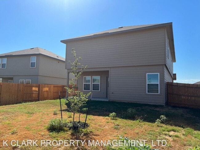 Foto del edificio - 5 br, 3 bath House - 116  BUNKERS HILL RD