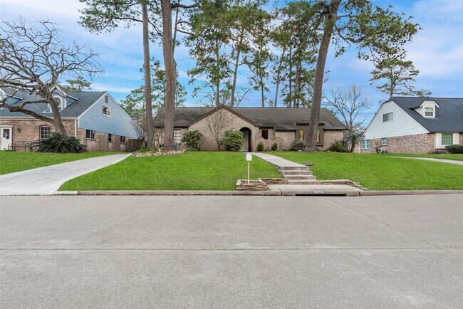 Foto del edificio - 3810 Glenheather Dr