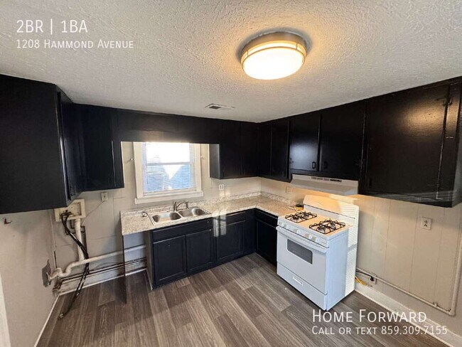 Foto del edificio - 1208 Hammond Ave