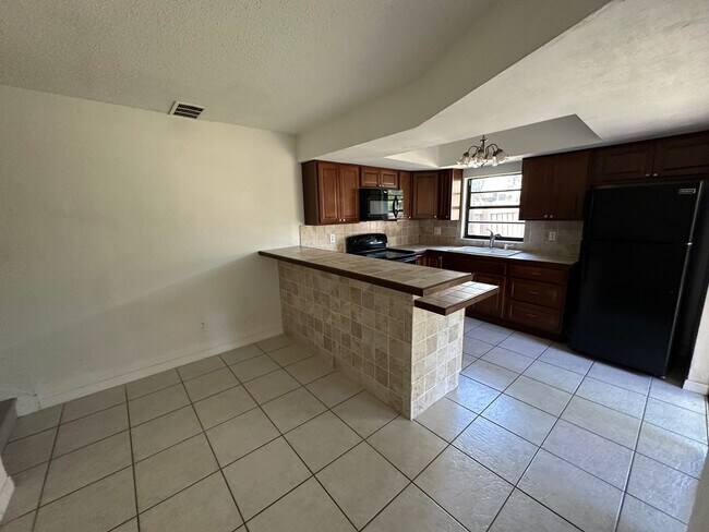 Photo - 93 Springwood Square Apartment