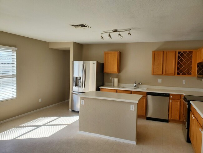 Kitchen and 1/2 Bath - 575 W Racine Loop