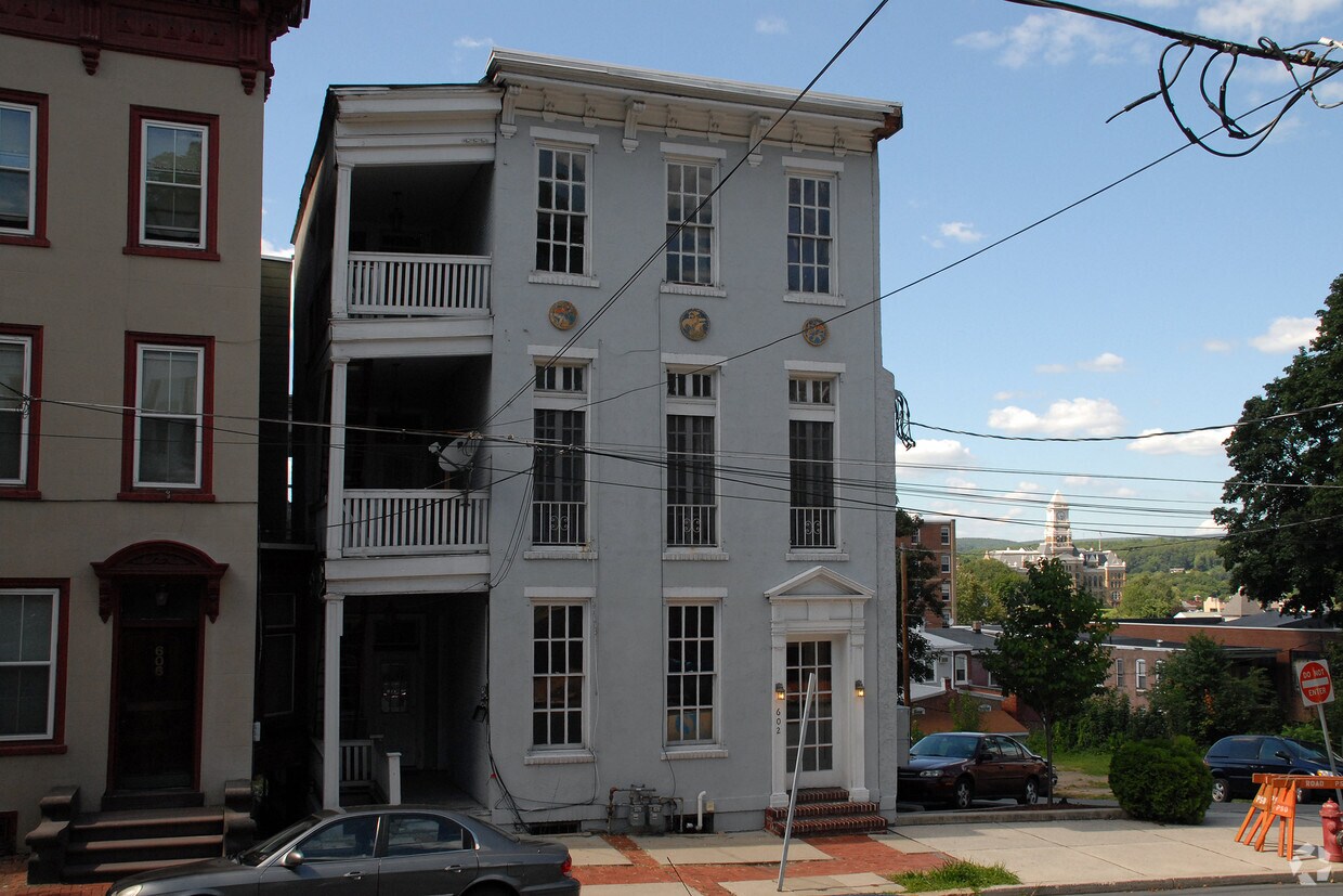 Foto del edificio - 602 Mahantongo St