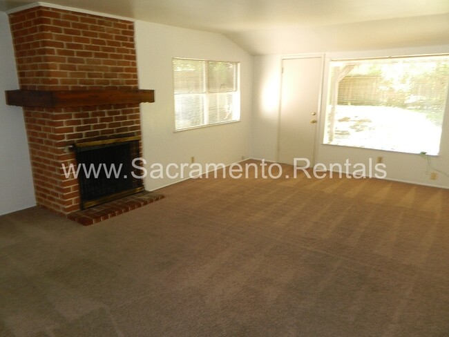 Foto del edificio - Charming Arden Area 3bd/1ba House with Garage