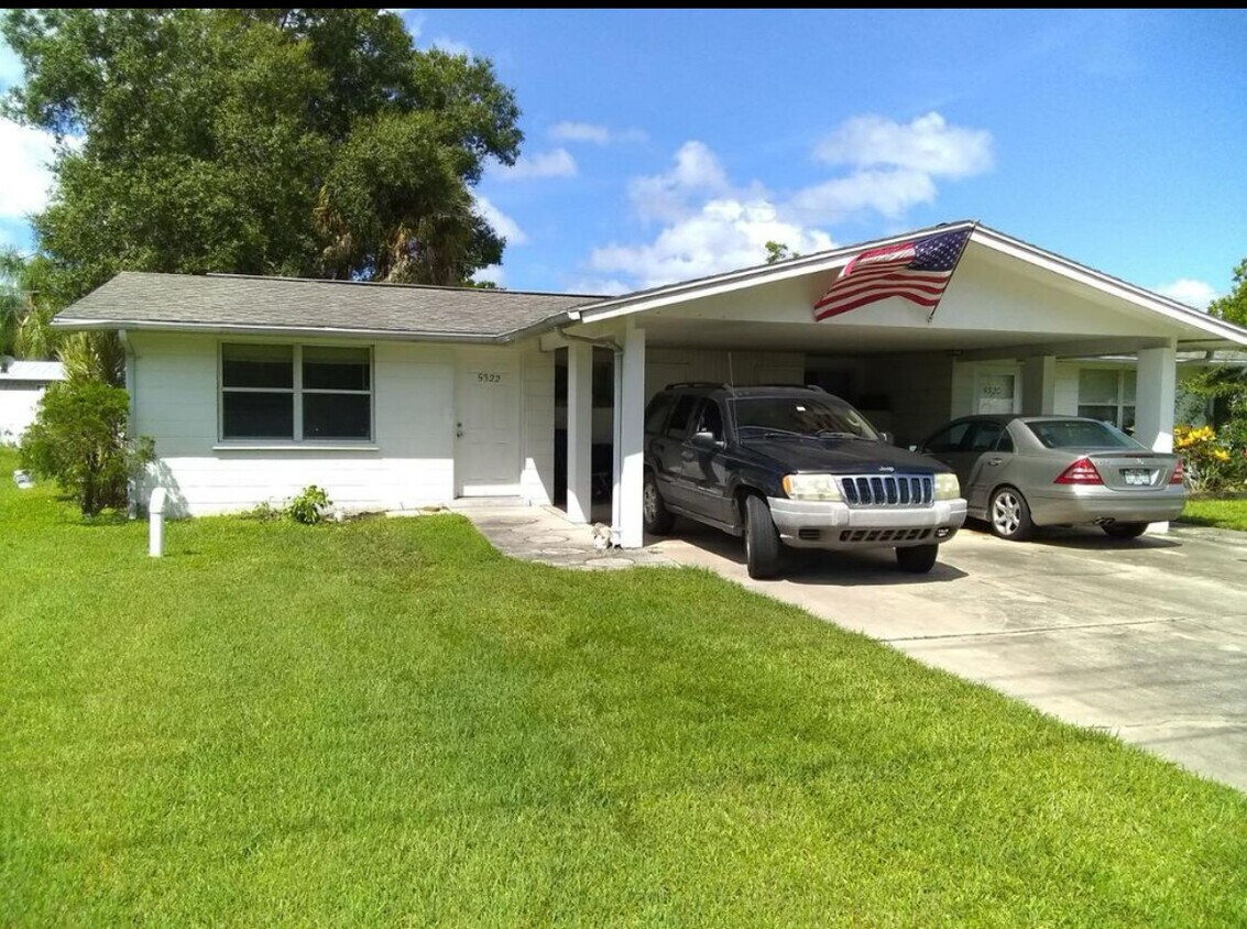 Photo - 5320 S Lockwood Ridge Rd (Sarasota, FL)