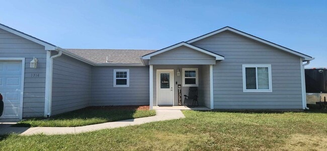 Building Photo - Gorgeous Home for Rent