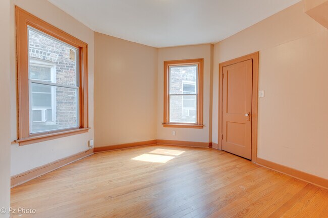 Foto del edificio - 1148 N Mayfield Ave