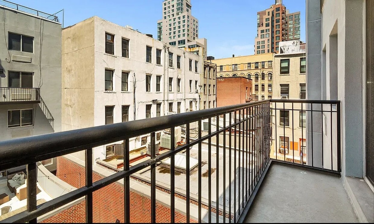 Primary Photo - 152 LUDLOW ST.