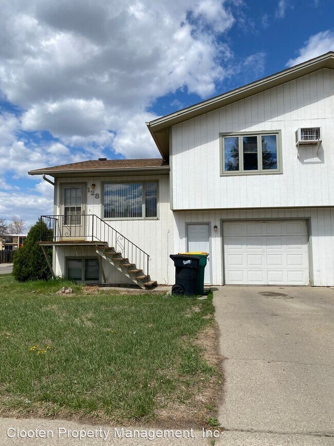 Foto del edificio - 4 br, 1.5 bath House - 128 West Denver Ave
