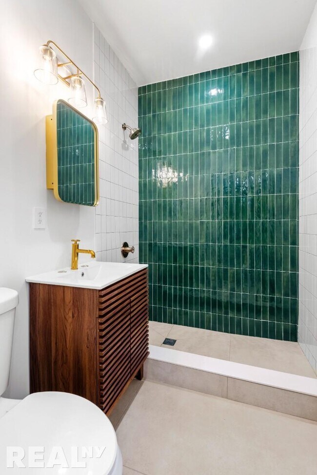 Foto del edificio - 1 bedroom in BROOKLYN NY 11221