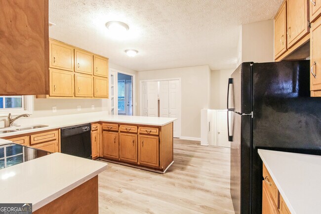 Foto del edificio - 109 Hayes Cir