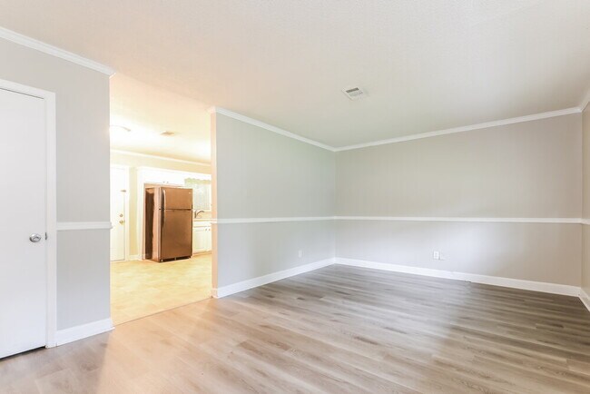 Foto del edificio - 8540 Stonewall Jackson Dr