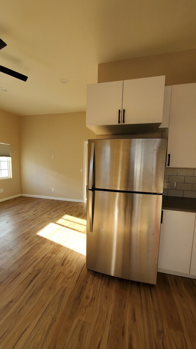 Building Photo - 11459 Broadmead St