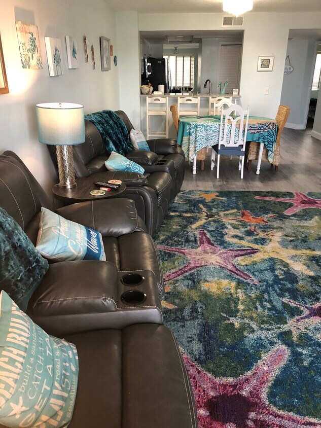 Foto principal - 4650 Bay Blvd
