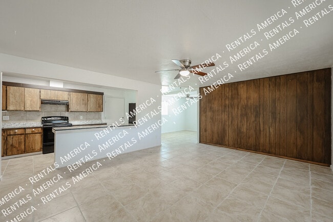 Foto del edificio - 410 N Ironwood