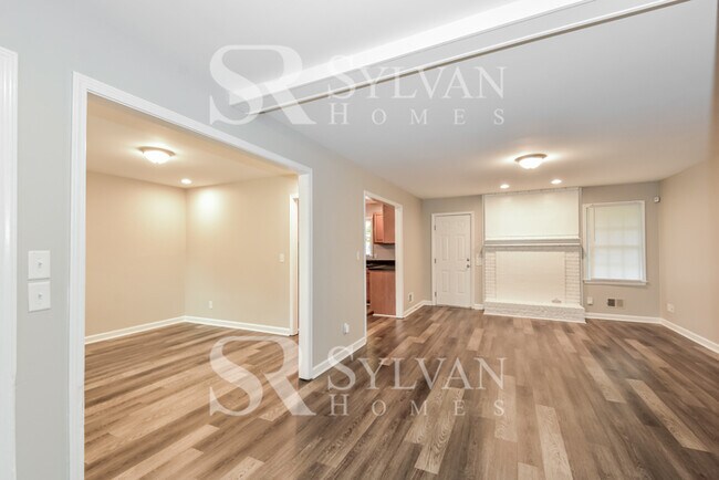 Building Photo - Updated 3 bedroom rancher!