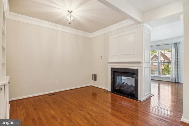 Building Photo - 2606 Blueridge Ave