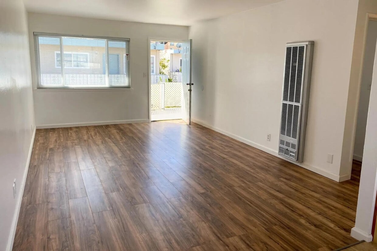 Foto del edificio - 3499 Agate Dr