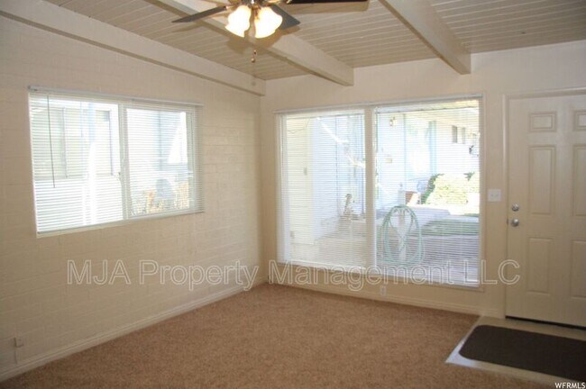 Building Photo - 21 E 8880 S