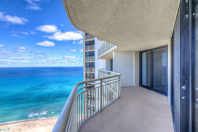 Foto del edificio - 3000 N Ocean Dr