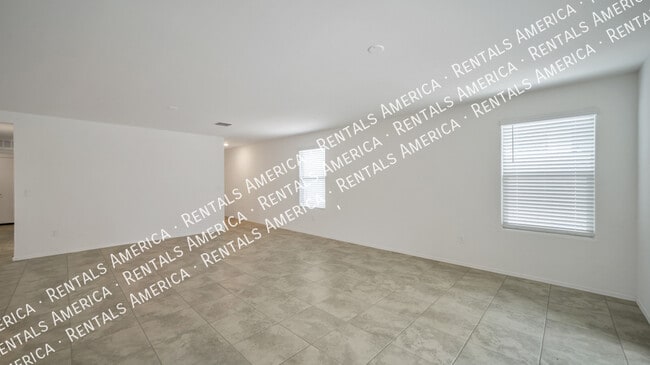 Foto del edificio - 7936 S Golden Bell Dr