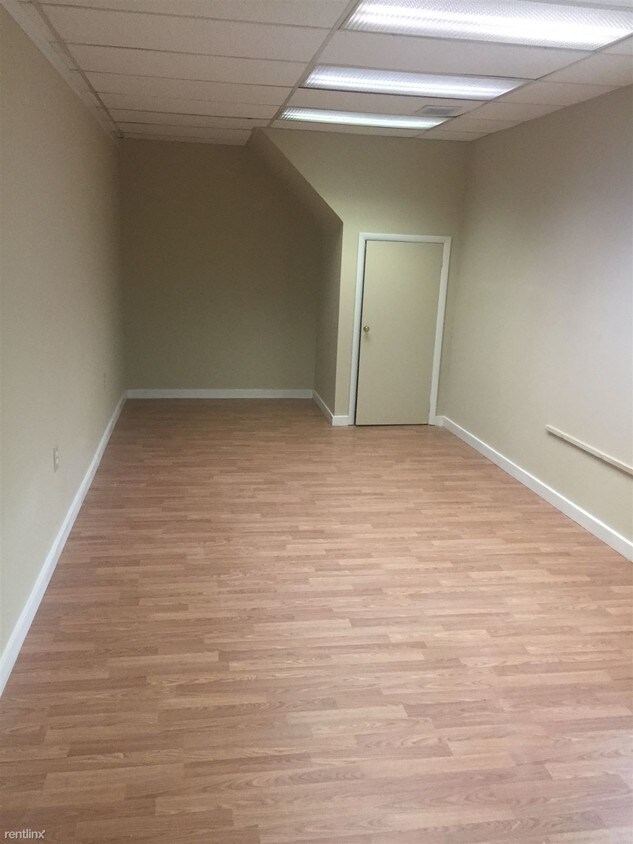 Foto del edificio - 1240 E Philadelphia St