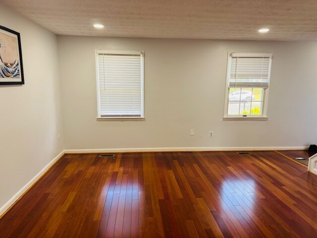 Foto del edificio - 9306 Kite St