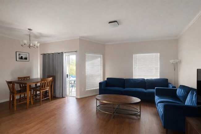 Building Photo - 6000 Shepherd Mountain Cove