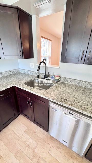 Foto del edificio - 8139 Londonderry Ct