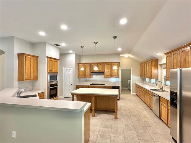 Building Photo - 1924 Countryside Dr