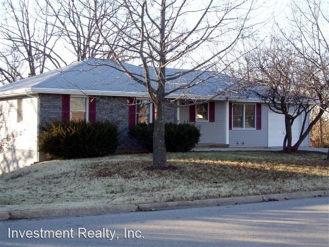 Primary Photo - 4 br, 2.5 bath House - 618 Adrian Ave