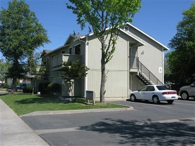 Primary Photo - 208 Grant Ave