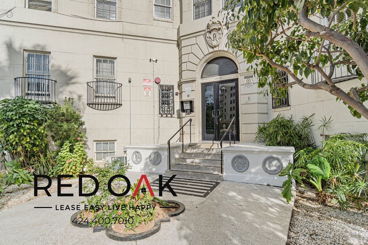 Primary Photo - 2505 W 6th St