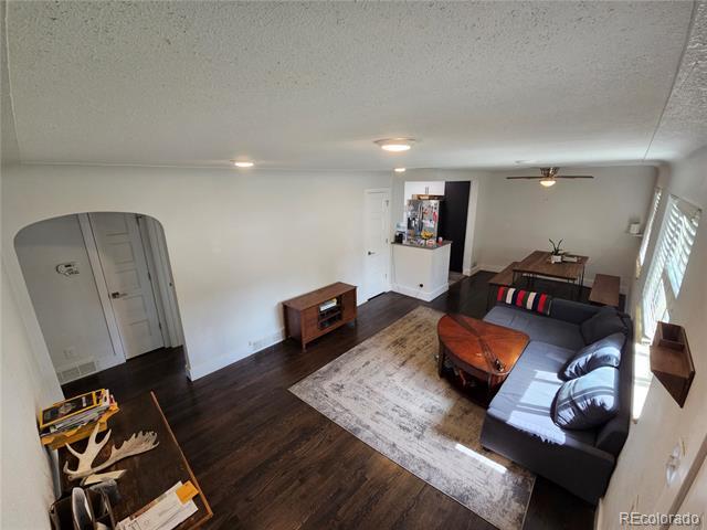 Foto del edificio - 3536 Dahlia St