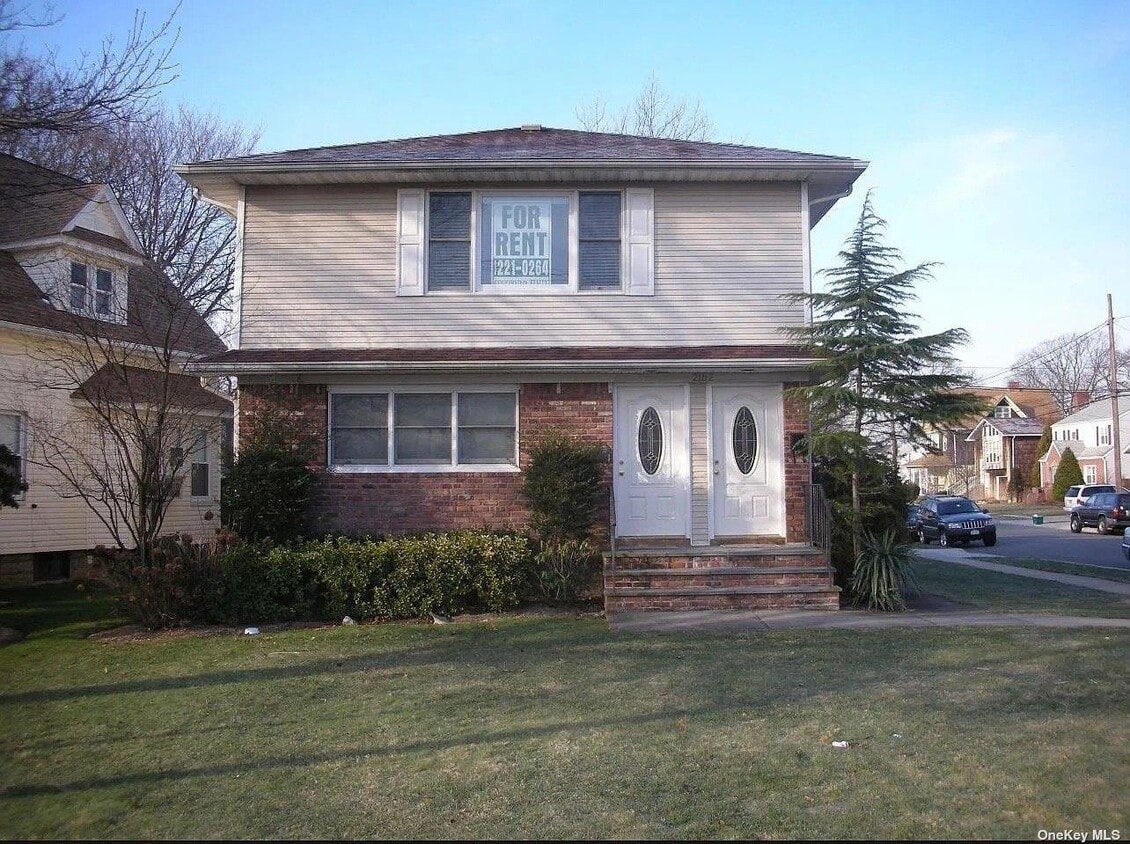 Primary Photo - 2162 Brooklyn Ave