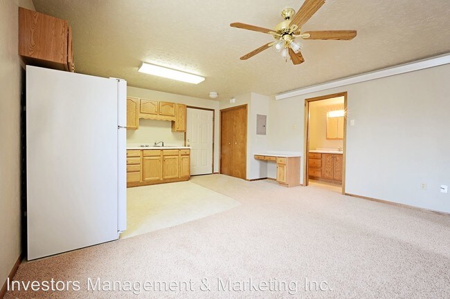 Building Photo - 209 27th Ave NW