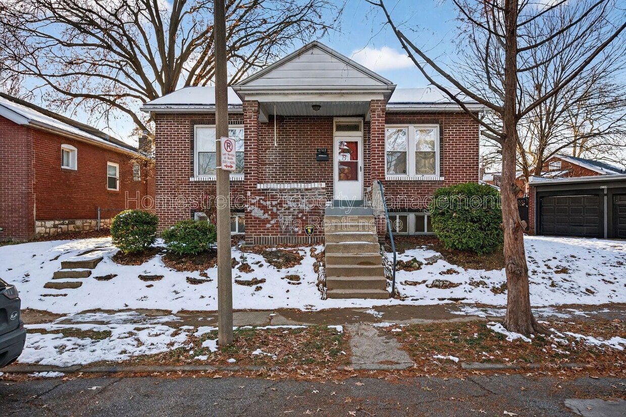 Primary Photo - 4762 Alma Ave