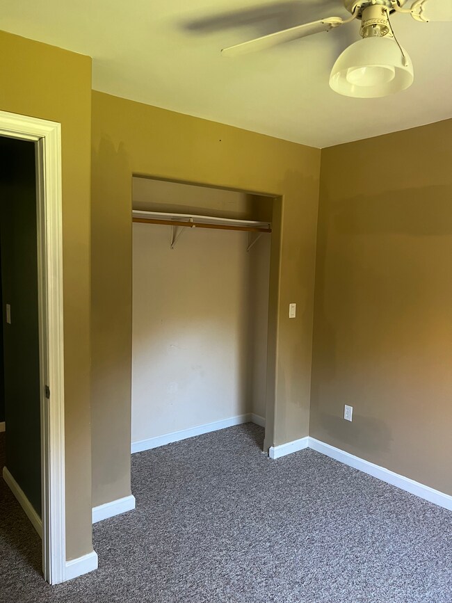 Dormitorio número 3 - 306 Heather Ln