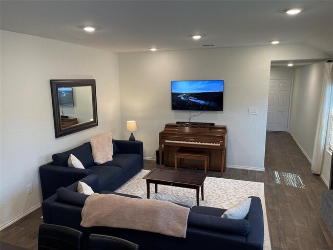 Foto del edificio - 125 Calgary Ln