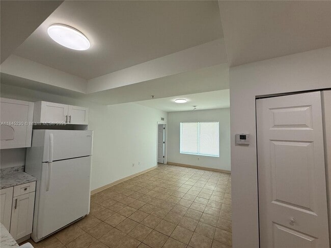 Building Photo - 5978 SW 64th St