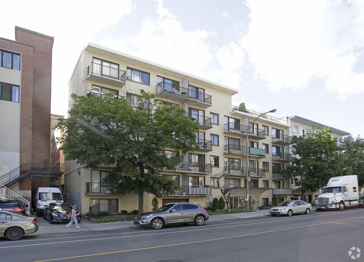 3525 ÉdouardMontpetit, Montréal, QC H3T 1K6 Apartments 3525 Édouard