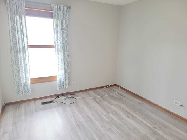 Foto del edificio - 1871 Fox Run Dr