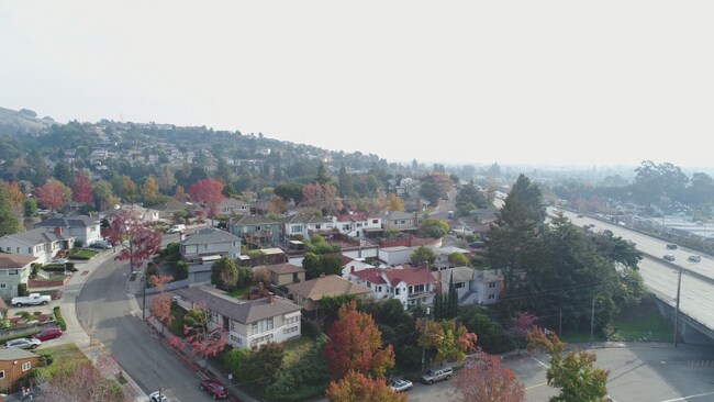 Foto del edificio - 29 Marlow Dr