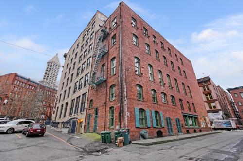 Building Photo - 1 bedroom in seattle WA 98104