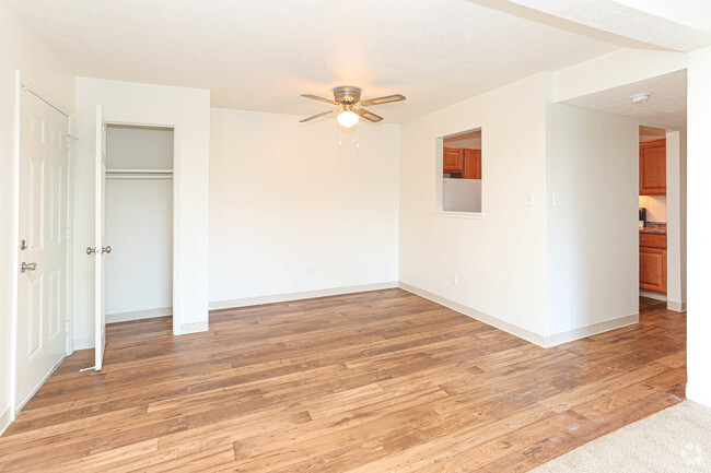 2BR, 2BA - 936 SF - Dining Area - Prime Apartments