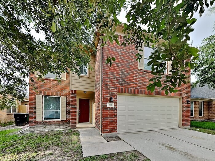 Foto principal - 8111 Loyal Ln